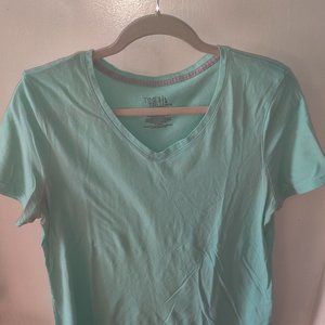 🏷️ Mint Green Basic V-Neck Tee